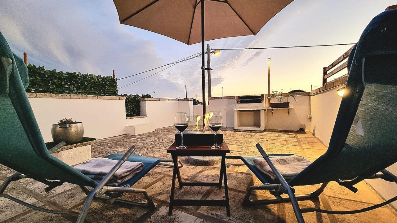 La Terrazza Dei Nonni Lägenhet Torre Specchia Ruggeri Exteriör bild
